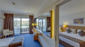 HOTEL GRAND EFE