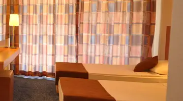 HOTEL GRAND EFE