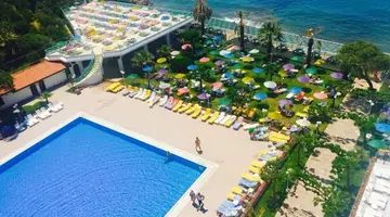 HOTEL GRAND EFE