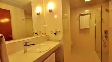 HOTEL GRAND EFE