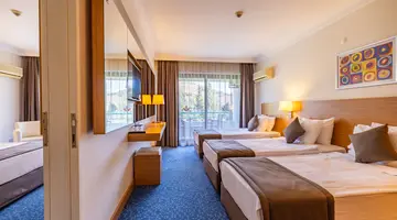 HOTEL GRAND EFE