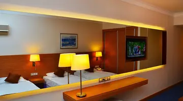 HOTEL GRAND EFE