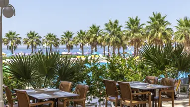 HOTEL GRAND EFE