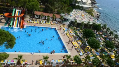 HOTEL GRAND EFE