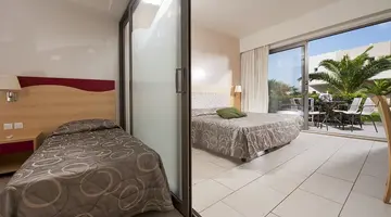 Hotel Grand Holiday Resort
