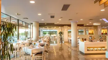 Hotel Grand Holiday Resort