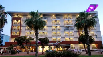 Hotel Grand Okan