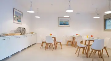 Hotel Grand Theoni