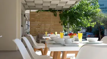 Hotel Grand Theoni