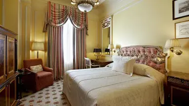HOTEL GRANDE BRETAGNE