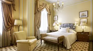 HOTEL GRANDE BRETAGNE