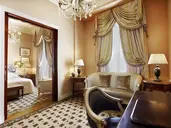 HOTEL GRANDE BRETAGNE
