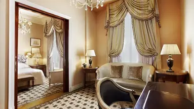 HOTEL GRANDE BRETAGNE