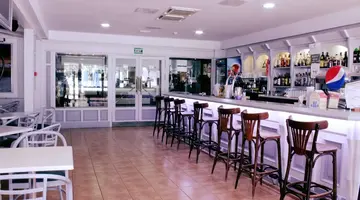 Hotel Green Field