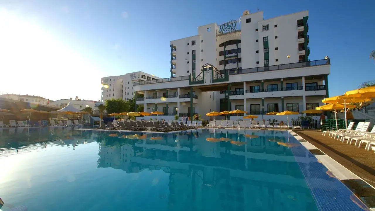 Hotel Green Field