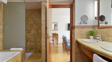 HOTEL H10 BLUE MAR BOUTIQUE HOTEL