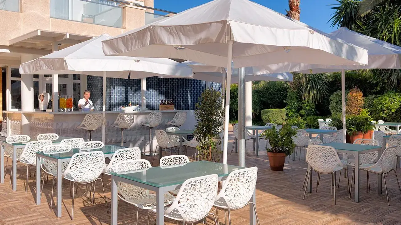 HOTEL H10 VINTAGE SALOU