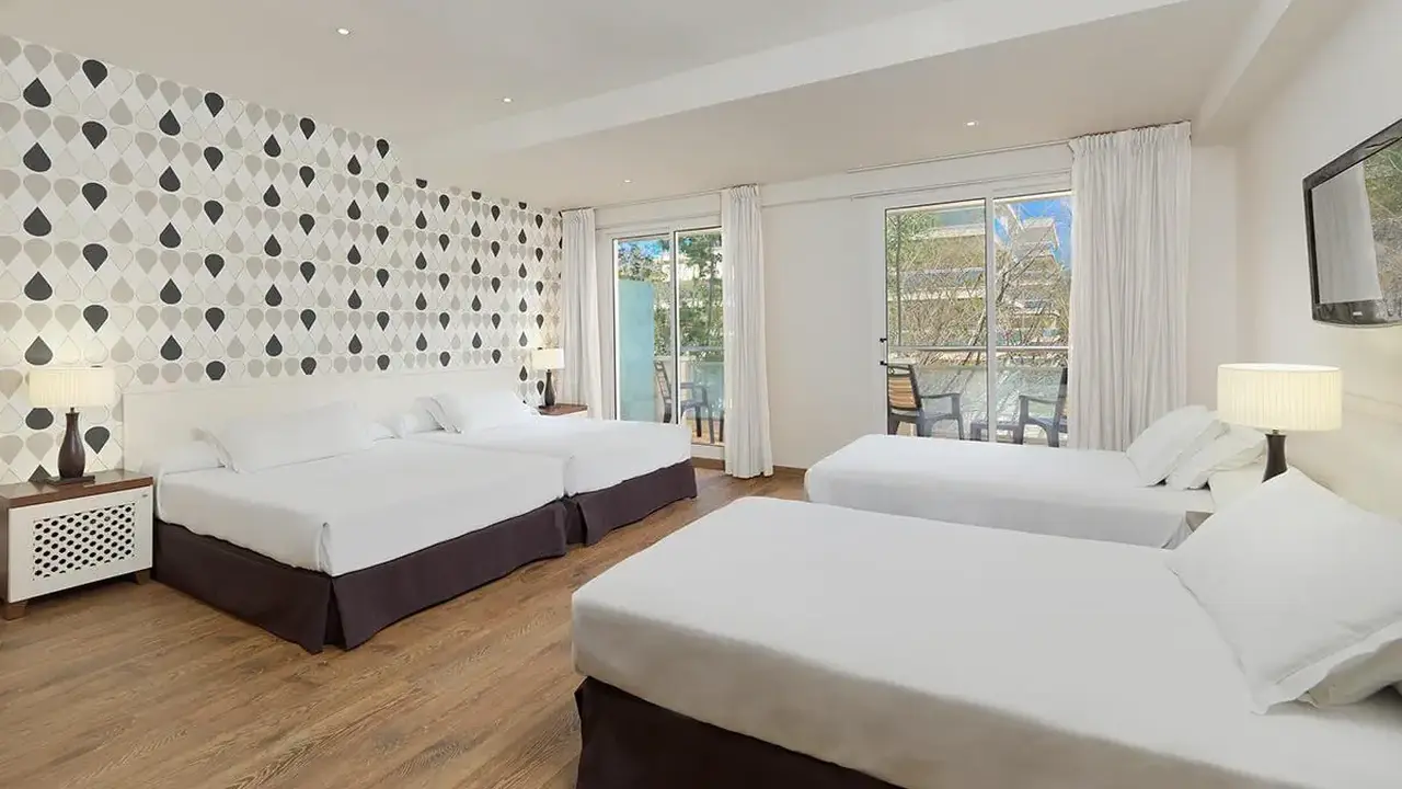 HOTEL H10 VINTAGE SALOU