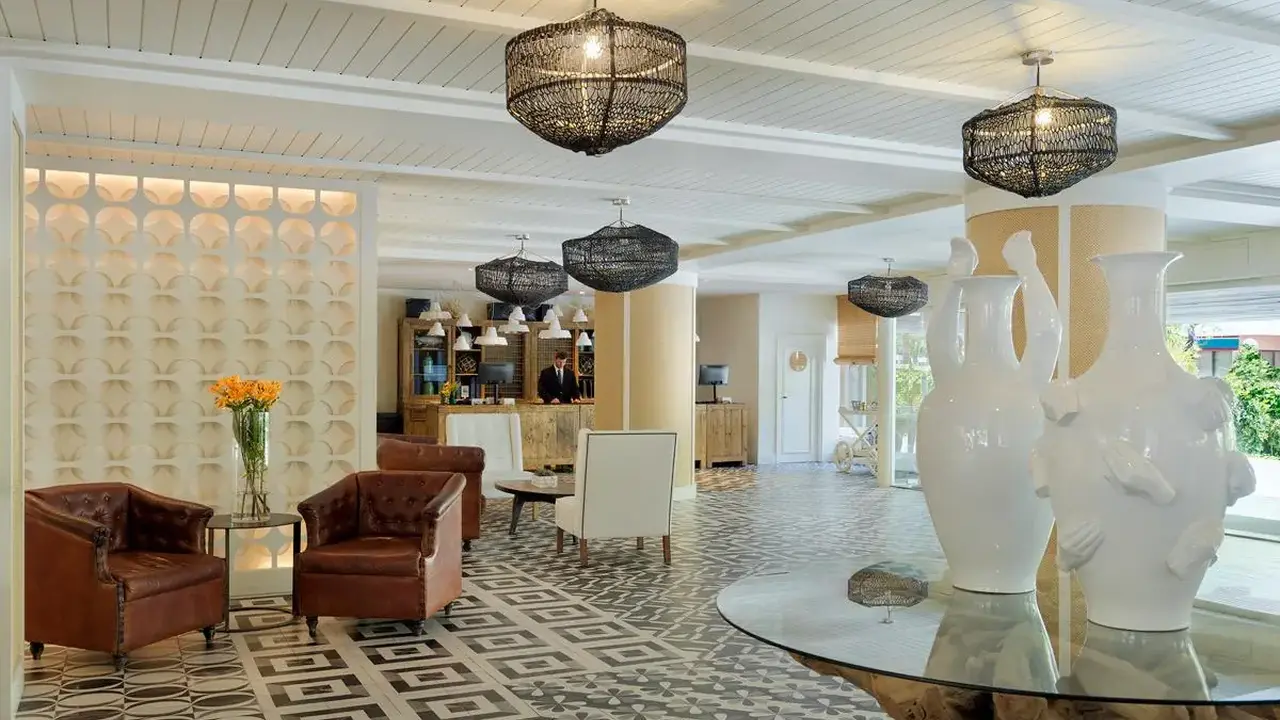 HOTEL H10 VINTAGE SALOU