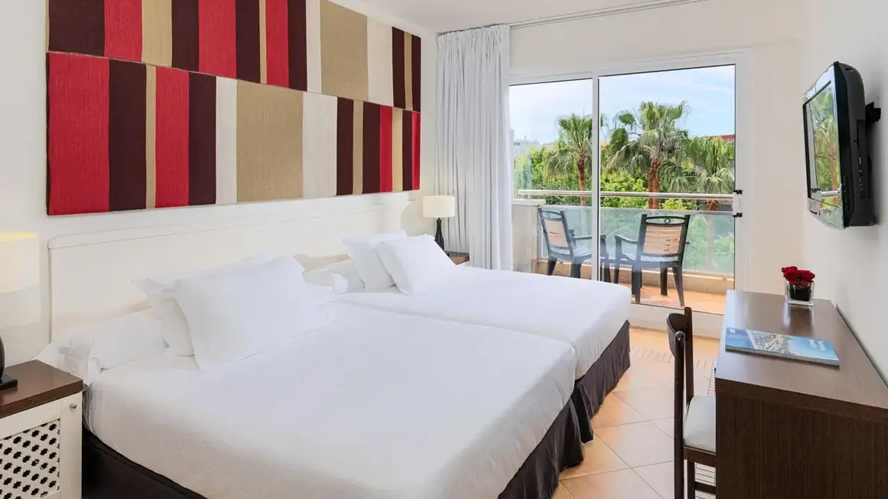 HOTEL H10 VINTAGE SALOU