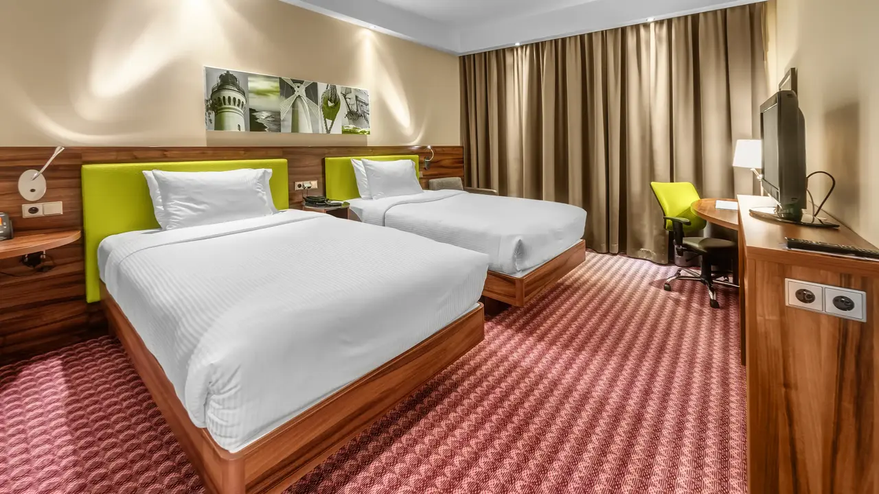 Hotel Hampton by Hilton