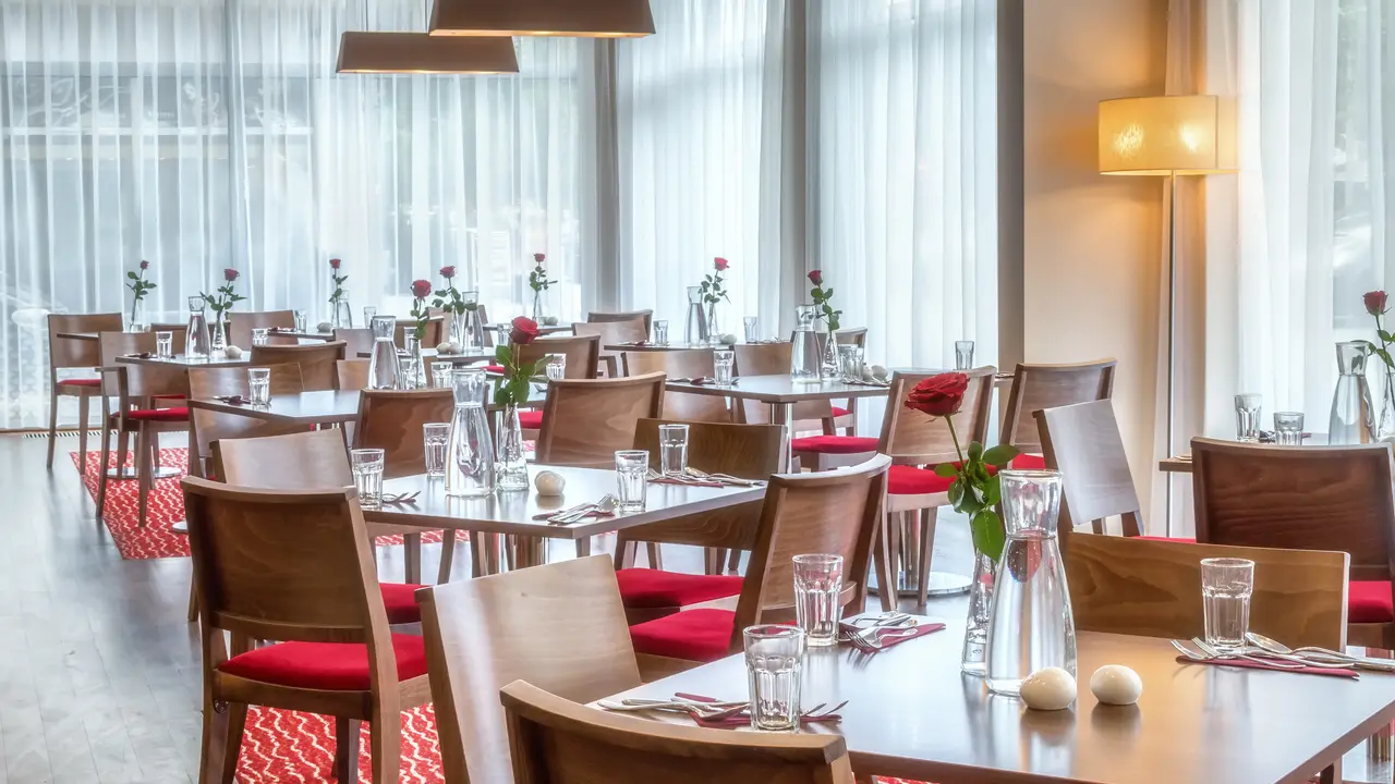 Hotel Hampton by Hilton