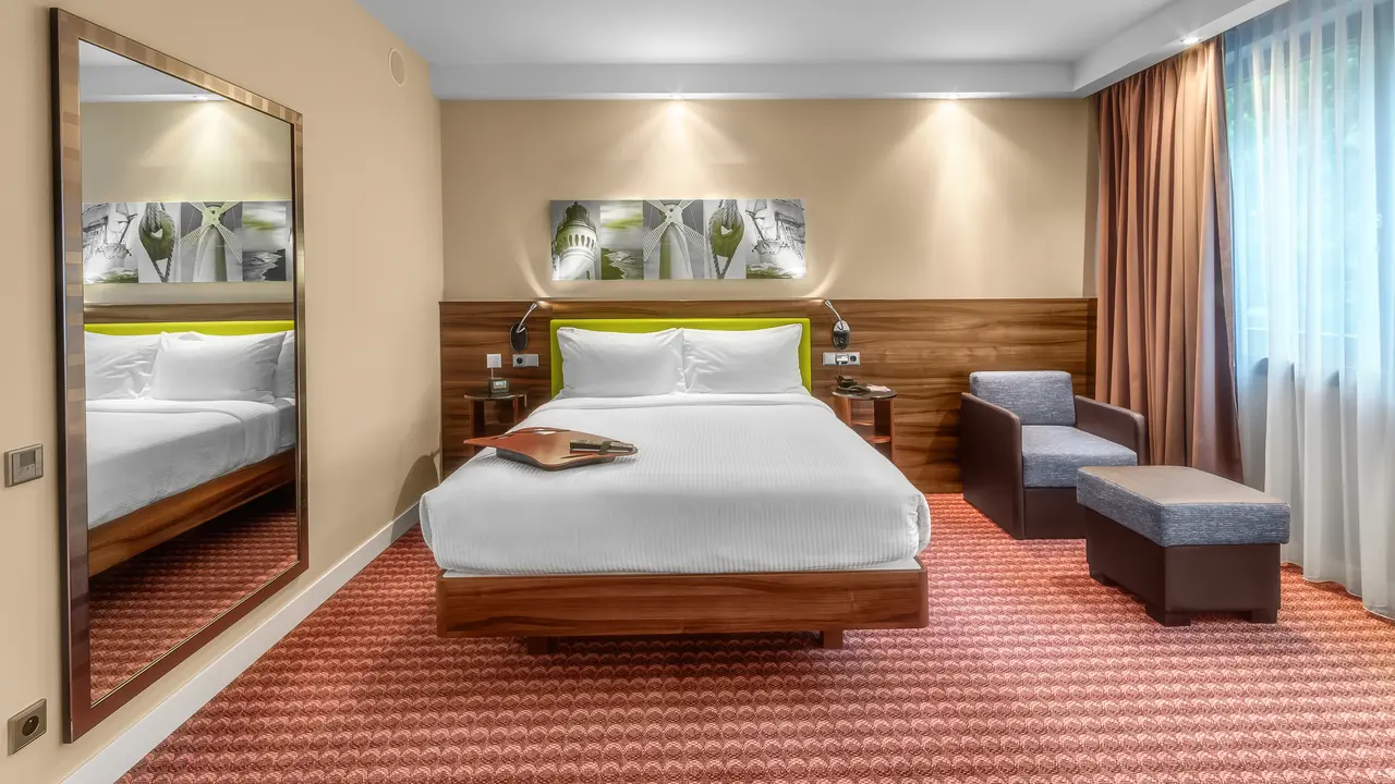 Hotel Hampton by Hilton