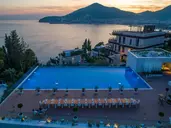 Hotel Harmonia by Dukley