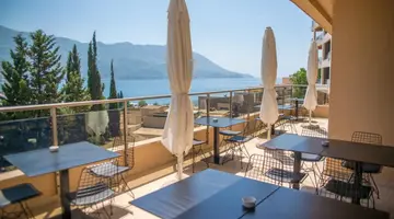 Hotel Harmonia by Dukley