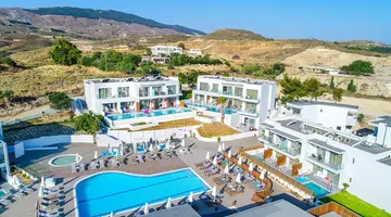 Hotel Harmony Crest Resort