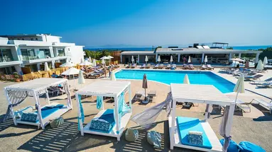 Hotel Harmony Crest Resort