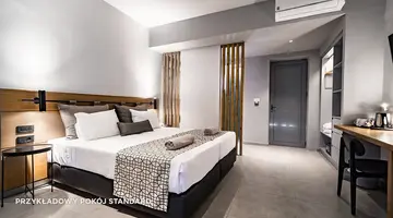 Hotel Harmony Crest Resort