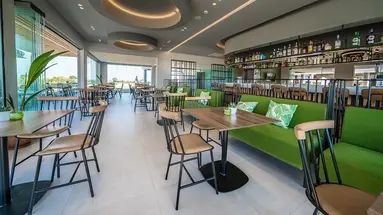 Hotel Harmony Crest Resort
