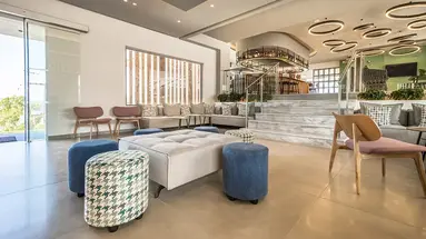 Hotel Harmony Crest Resort
