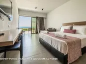 Hotel Harmony Crest Resort