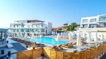 Hotel Harmony Crest Resort