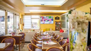 Hotel Harrys