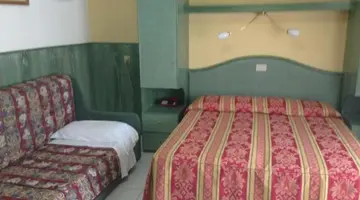 Hotel Harrys