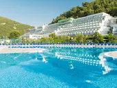 HOTEL HEDERA****