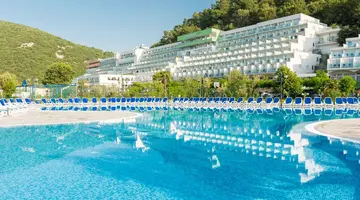 HOTEL HEDERA****