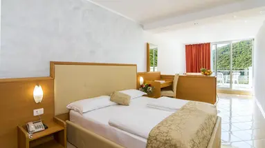 HOTEL HEDERA