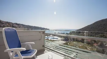 HOTEL HEDERA****