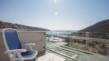 HOTEL HEDERA****