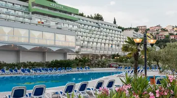 HOTEL HEDERA****