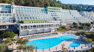 HOTEL HEDERA****