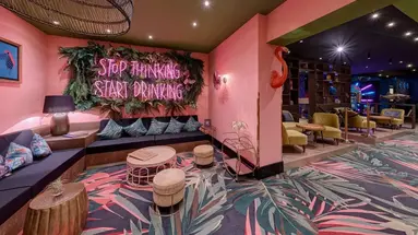 Hotel Hit the Sky