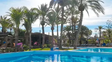Hotel HL Miraflor Suites