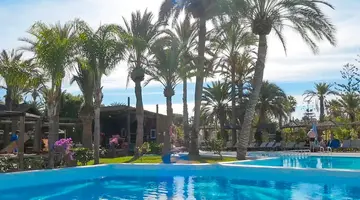 Hotel HL Miraflor Suites