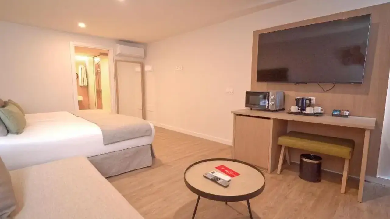 Hotel HL Miraflor Suites