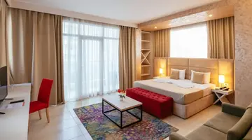 HOTEL HORIZONT